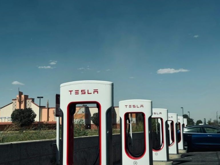 Carport für E-Autos - was gibt es zu beachten